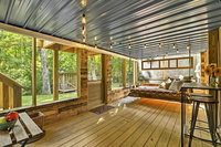 'Fox Hollow' Beautiful Black Mountain Apartment Tourism Bookings