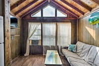 'Glades Haven' Cozy 1BR Everglades City Cabin Tourism Bookings