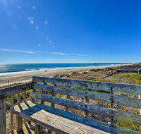 'Hannah's Place' - Beachy Apt with Ocean Views - USA Accommodation