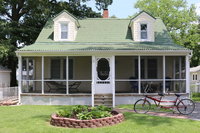 'Isle Have Another' - 1 Block to Colonial Beach Tourism Bookings