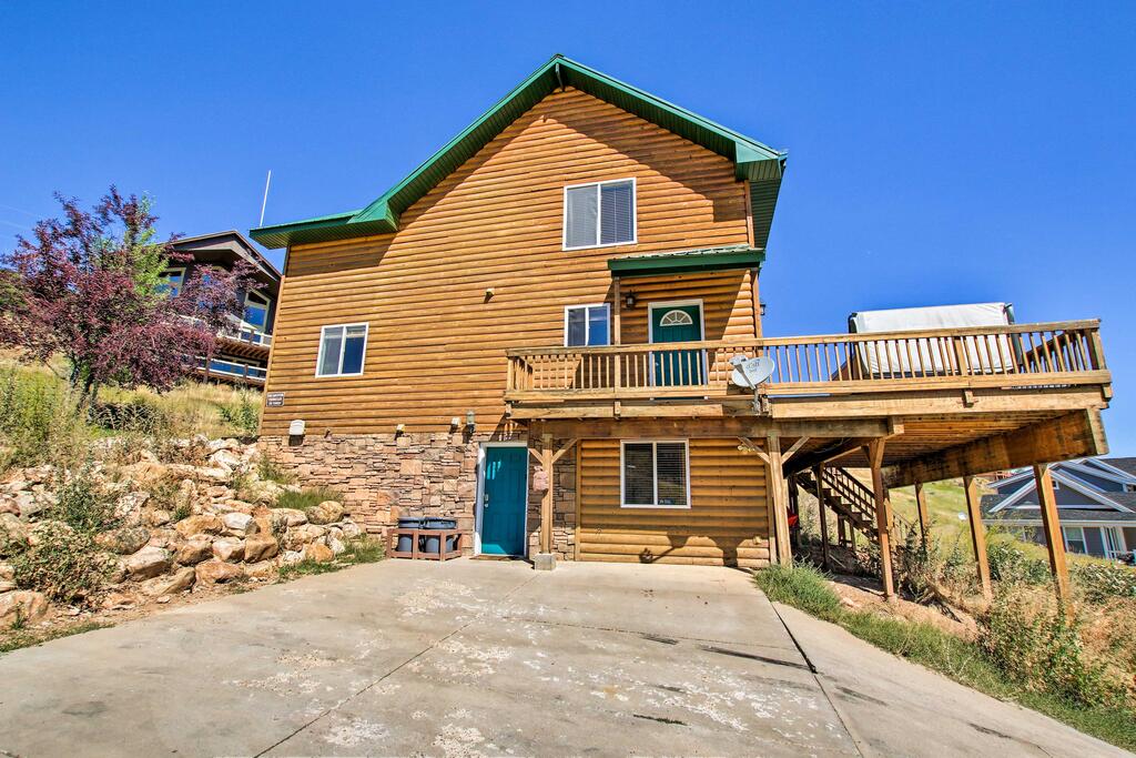 'Kats Kabin' W/ Lake Views On Bear Lake! - thumb 1