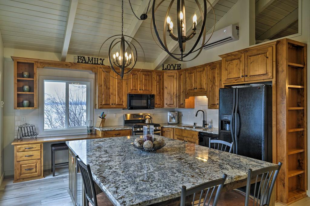 'No Ka Oi' Lakefront Whitefish Cottage With EZ Dock! - thumb 3