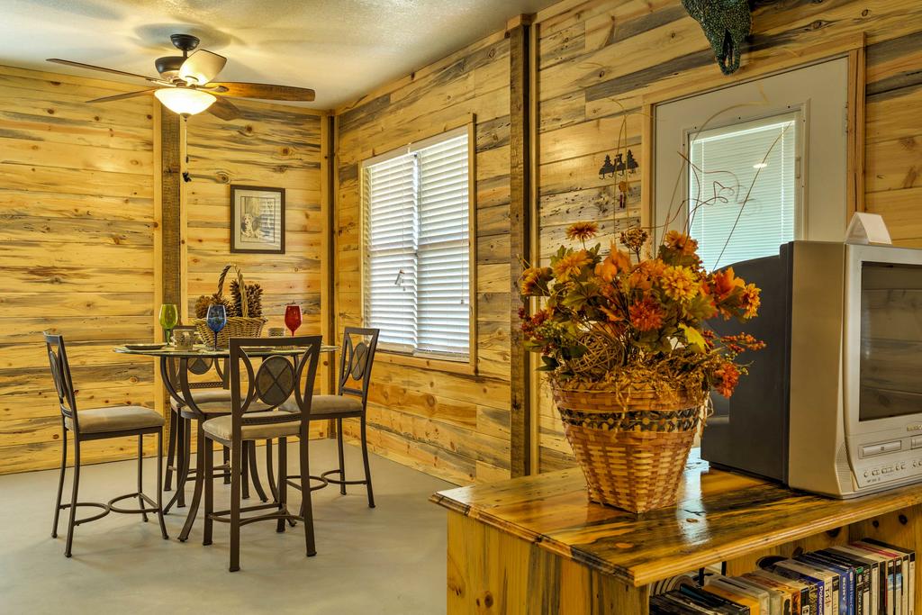 'Sardis Serenity' 1BR Clayton Cabin With Lake View! - thumb 3