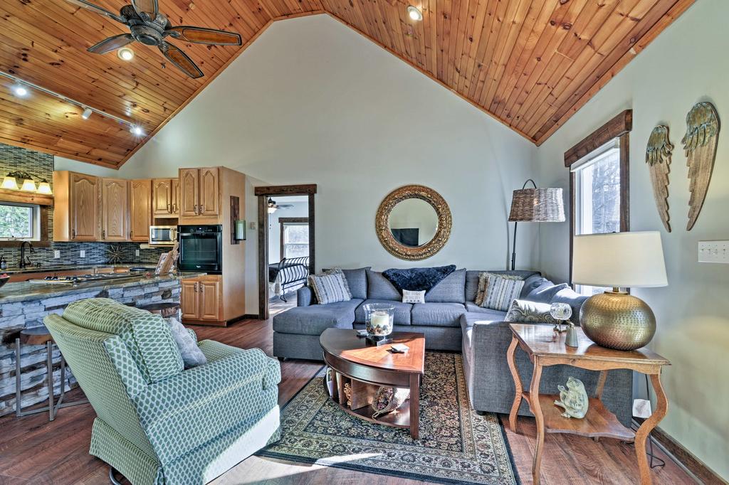 'Savasana' West Union Home On Lake Keowee With Dock! - thumb 2