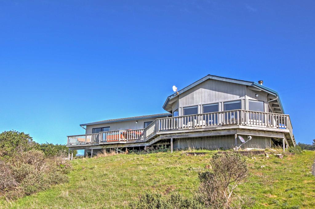 'Sea B's' Irish Beach Getaway With Deck And Ocean View - thumb 0