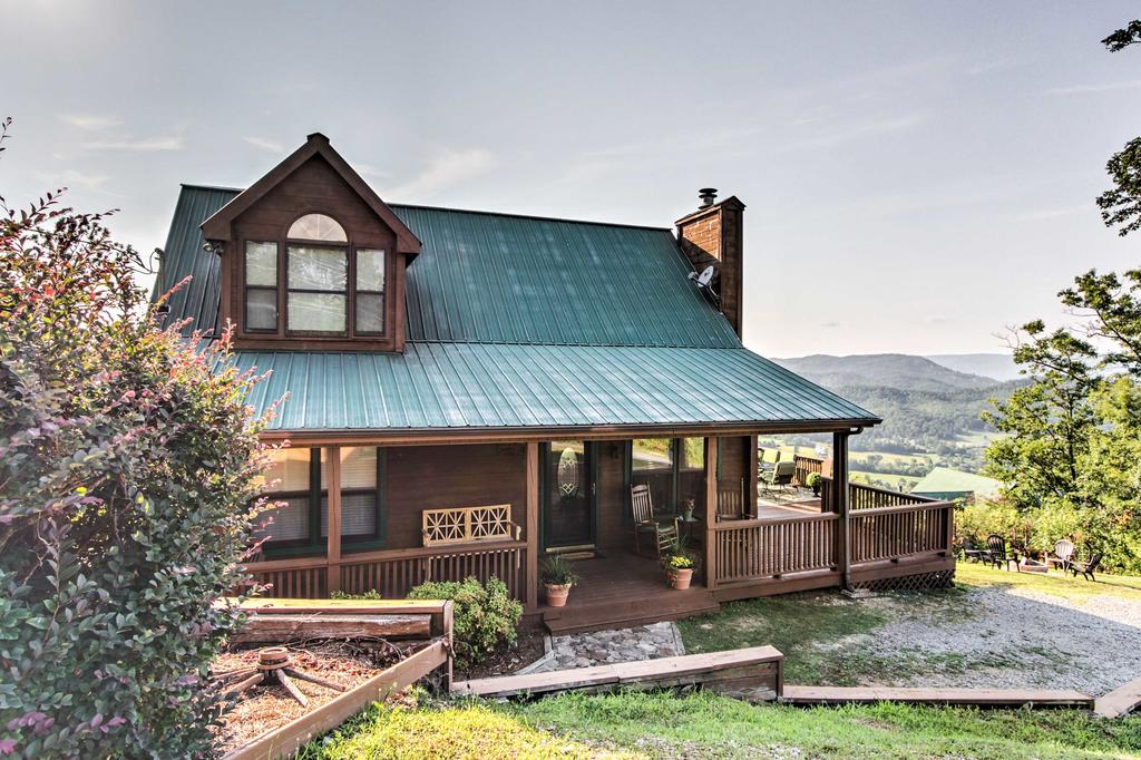 'Smokies View' Wears Valley Retreat With MTN Views! - thumb 1