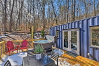'The Container at Camp Toccoa' Cozy Tiny Home Tourism Bookings
