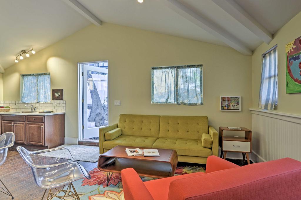 'The Lillie Pad' - Santa Barbara Area Home With Patio - thumb 1