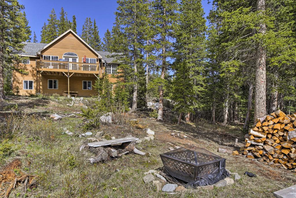 'The Moose Hoose' Fairplay Cabin With Deck&Mtn Views! - thumb 1