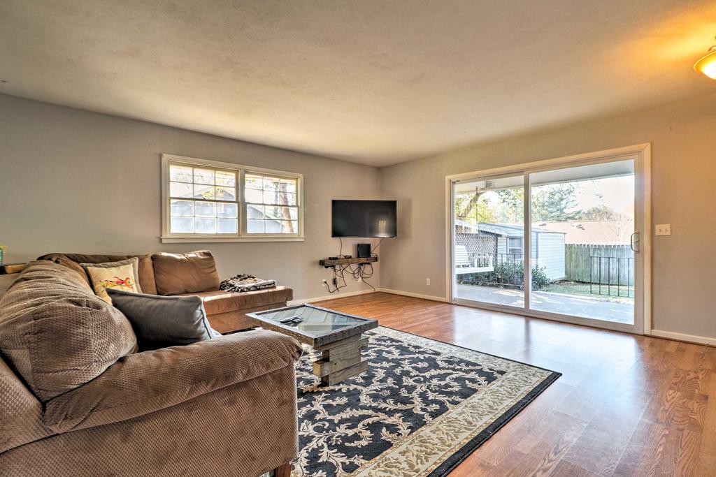 'The Ranger House' Columbus Home With Fenced Backyard - thumb 3