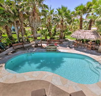 'Under the Palms'- Galveston Home with Private Pool - China Accommodation