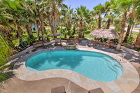 'Under the Palms'- Galveston Home with Private Pool Hotels Santiago