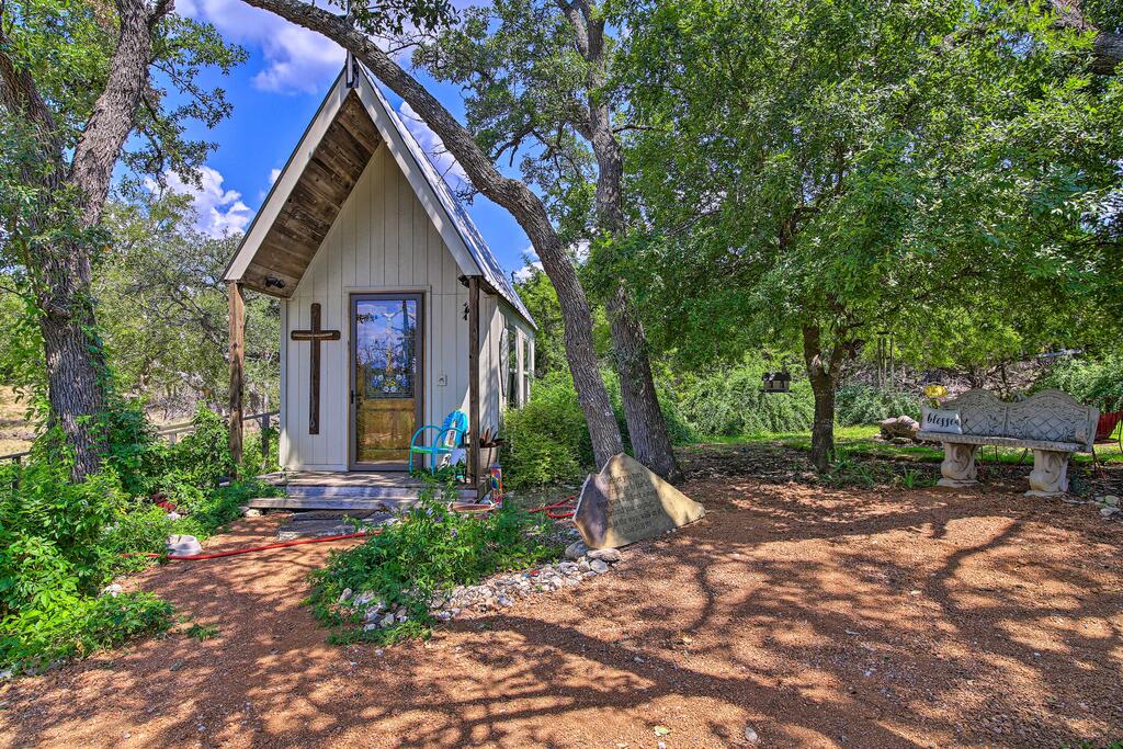 'White Chapel' Cozy Kerrville Cottage On 6 Acres! - thumb 0