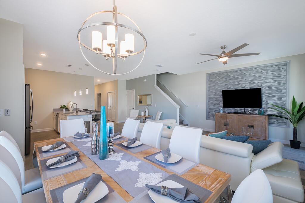 (AN4975) Storey Lake Home 5/4 Private Pool & Free Waterpark - thumb 0