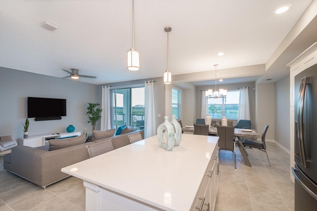 (CN202) Storey Lake Condo 2/2, Free Waterpark - thumb 0