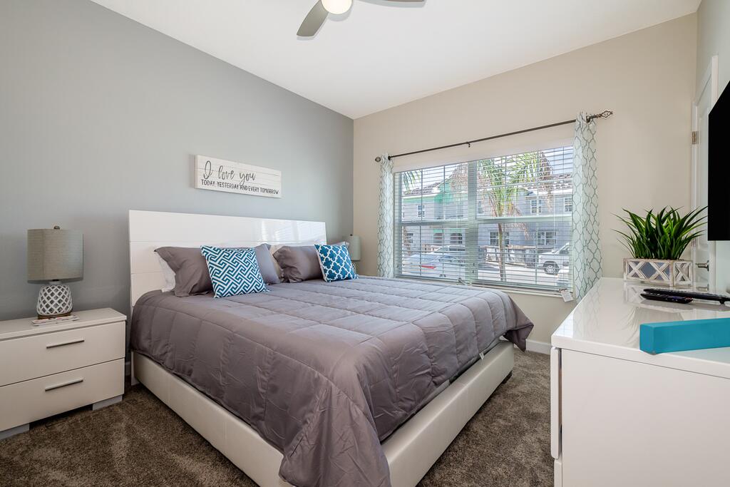 (JBC4978) Storey Lake Home 4/3 Private Pool & Free Waterpark - thumb 3