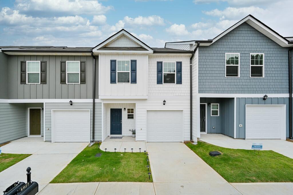 *New 2020 Townhome 15 Mins From ATL Airport* - thumb 0