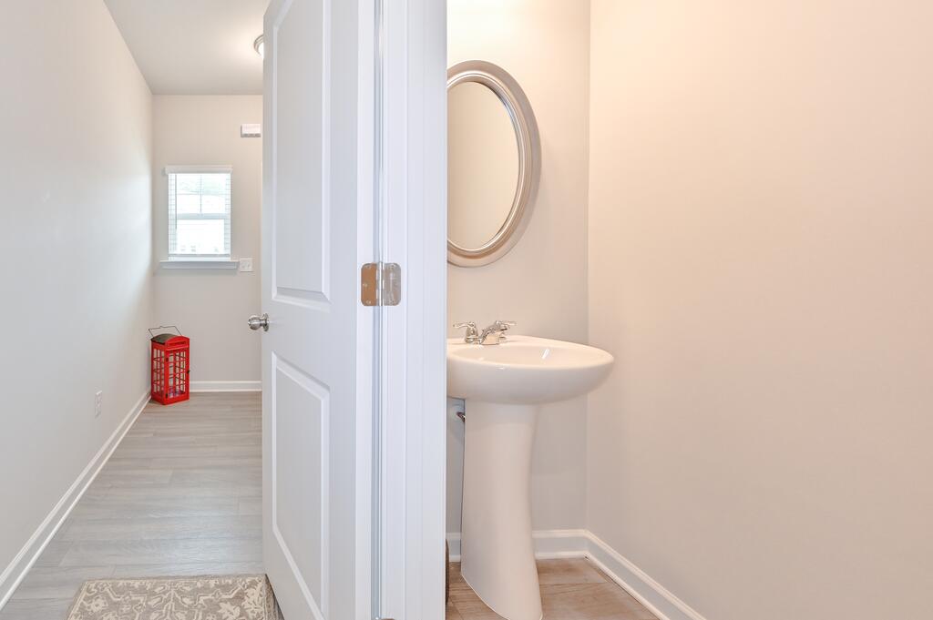 *New 2020 Townhome 15 Mins From ATL Airport* - thumb 2