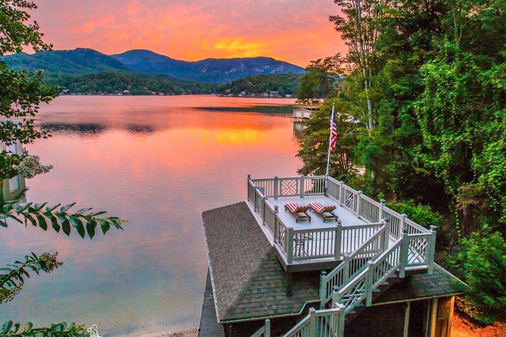 *New* Lakefront Home With Canoe, Game Room And Boat House!! Home - thumb 0