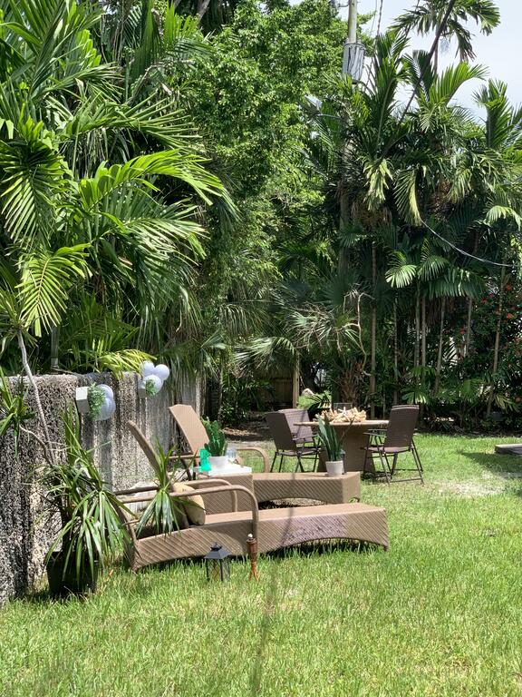 *Sparkling Clean* I Need Vitamin Sea 1/1 Apt! - thumb 1