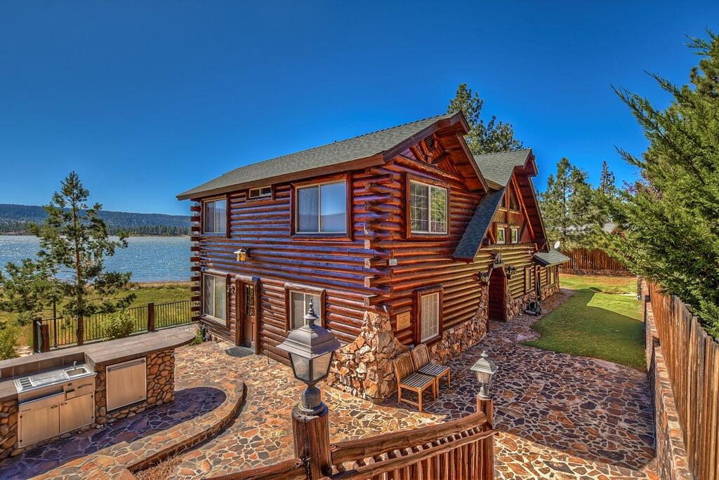 003 Northern Exposure Home - thumb 0