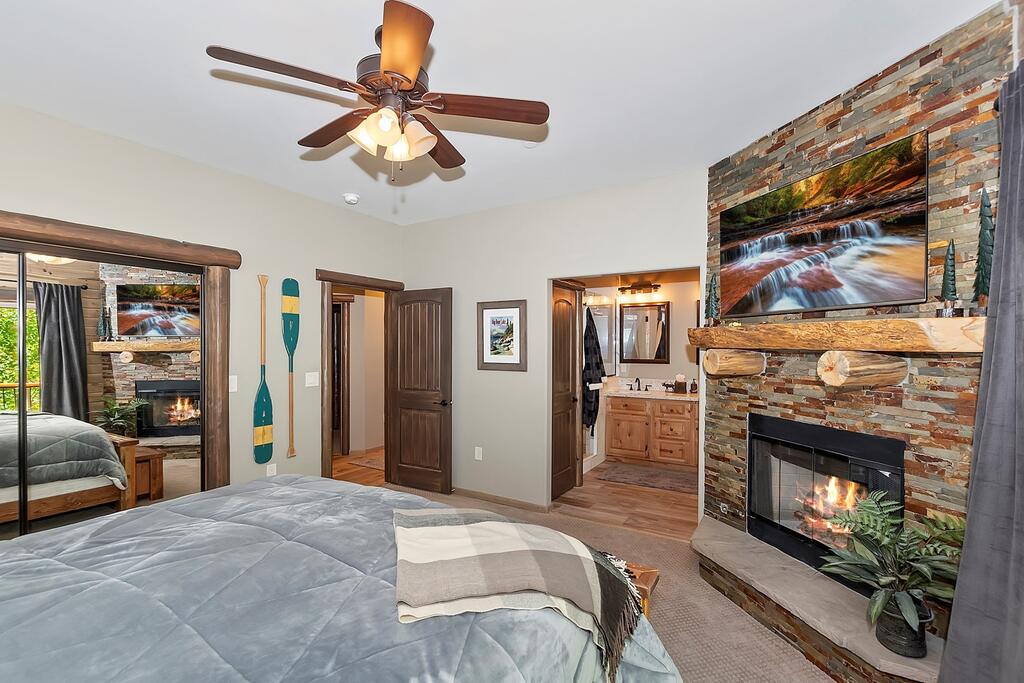 009 Eagle Creek Lodge Cabin - thumb 3