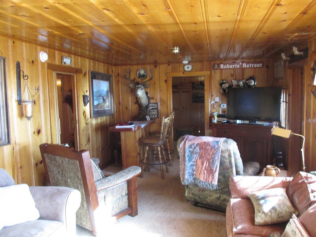 037 Vintage Lakefront Cabin Cabin - thumb 1