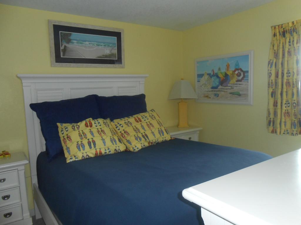 0403 Condo - thumb 2