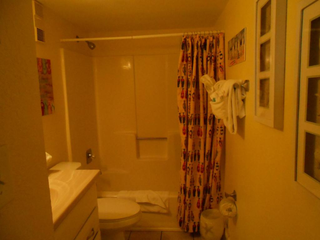 0403 Condo - thumb 3