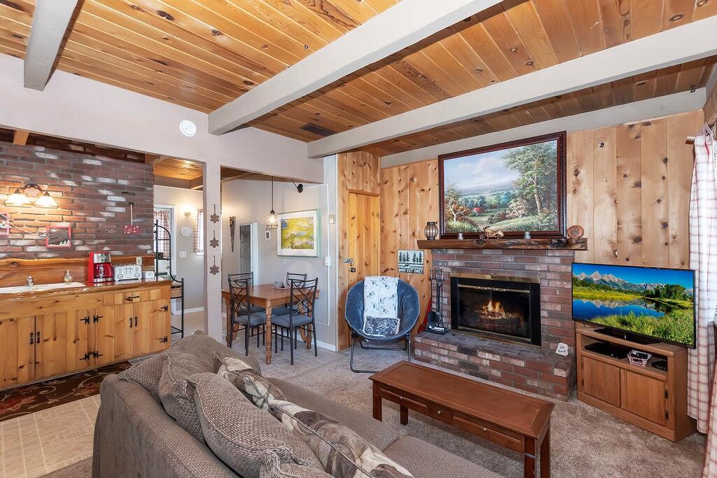 044 Cozy Bear Cabin Cabin - thumb 1