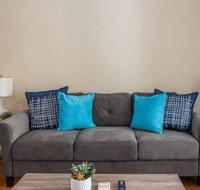 1 and 2 BR Midtown Apts with balcony by Frontdesk - Hotels Santiago