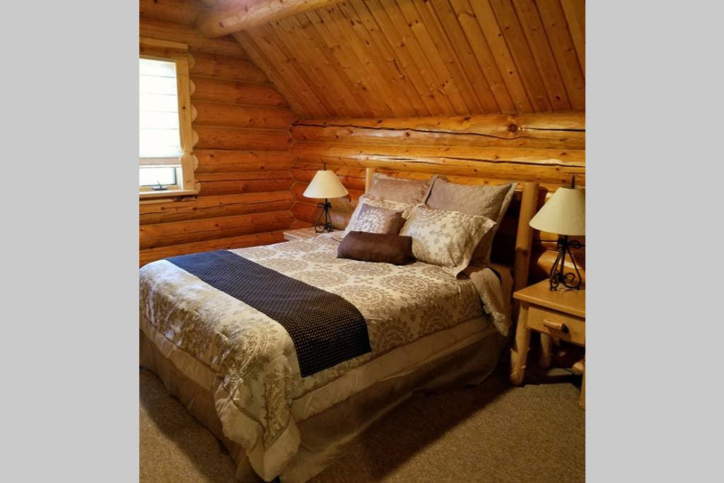 1 BDR Apartment Under The Pink Cliffs - thumb 0