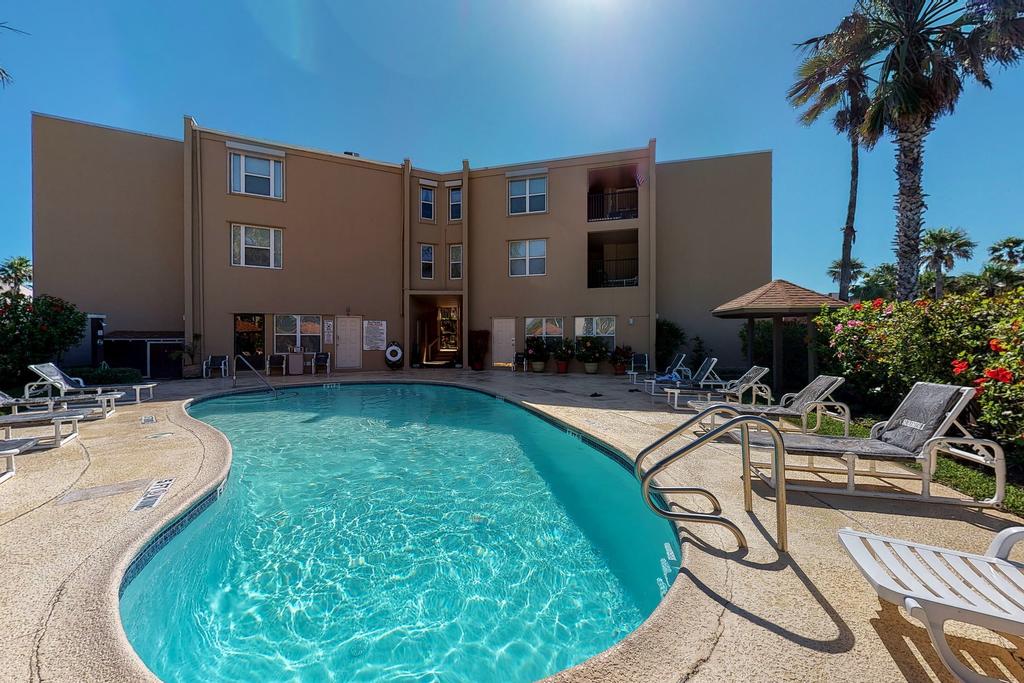 1 Bed 1 Bath Apartment In South Padre Island - thumb 1