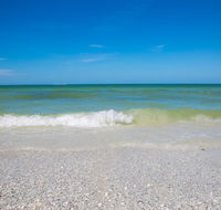 1 Bed Direct Beach Access Close to J.W. Marriott - Students Accommodation