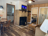 1 Bedroom Home 5 at Timber Haven USA Accommodation