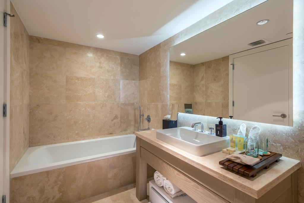 1 Bedroom Ocean View Located At 1 Hotel & Homes South Beach -1010 - thumb 3