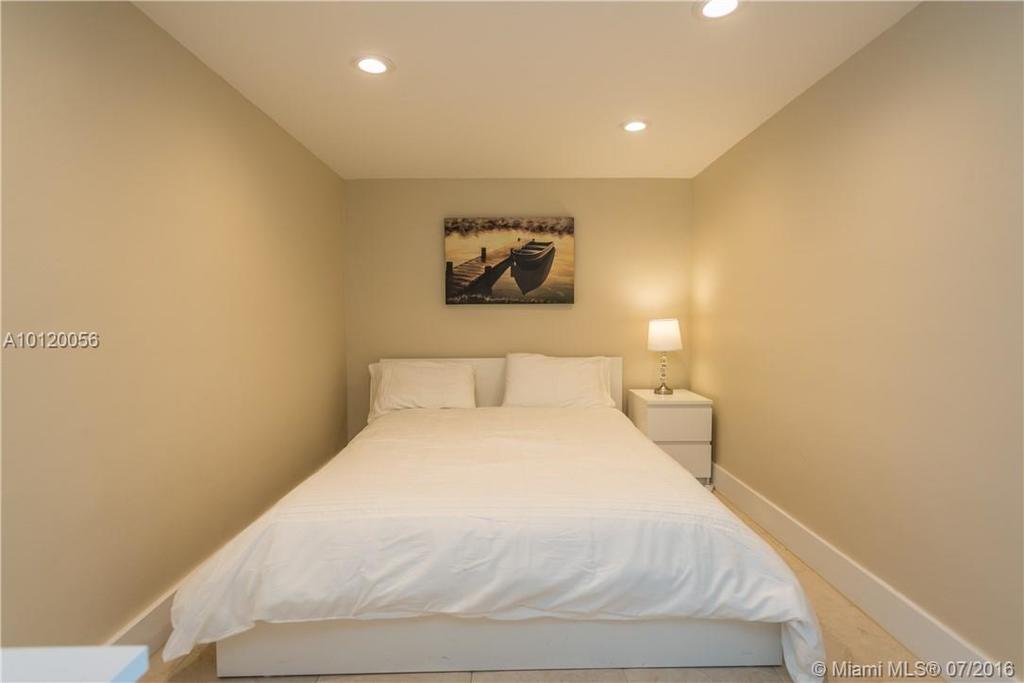 1 Bedroom, 6 People - Walk From The Beach, Shopping Mall And Restaurants - thumb 3