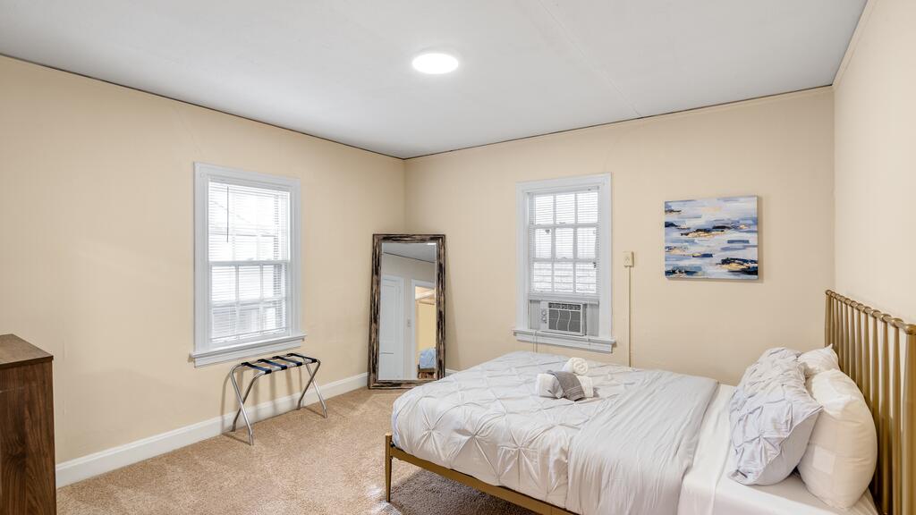 1 Bedroom, Park Drive - thumb 1
