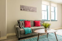 1 BR Apt in Downtown by Frontdesk Tourism Bookings