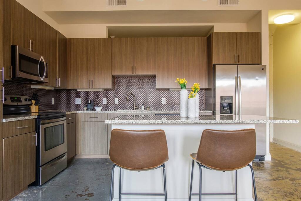 1 BR Apt With Gameroom By Frontdesk - thumb 3