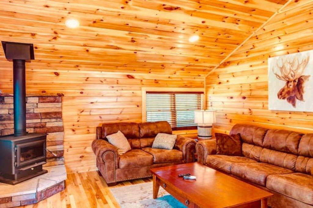 1 BR Cabin At Lodges At Eagles Nest - Gated Community - thumb 2