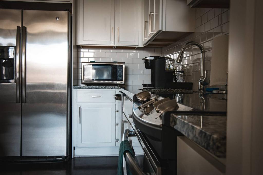 1 BR Dilworth Apt With Balcony By Frontdesk - thumb 1