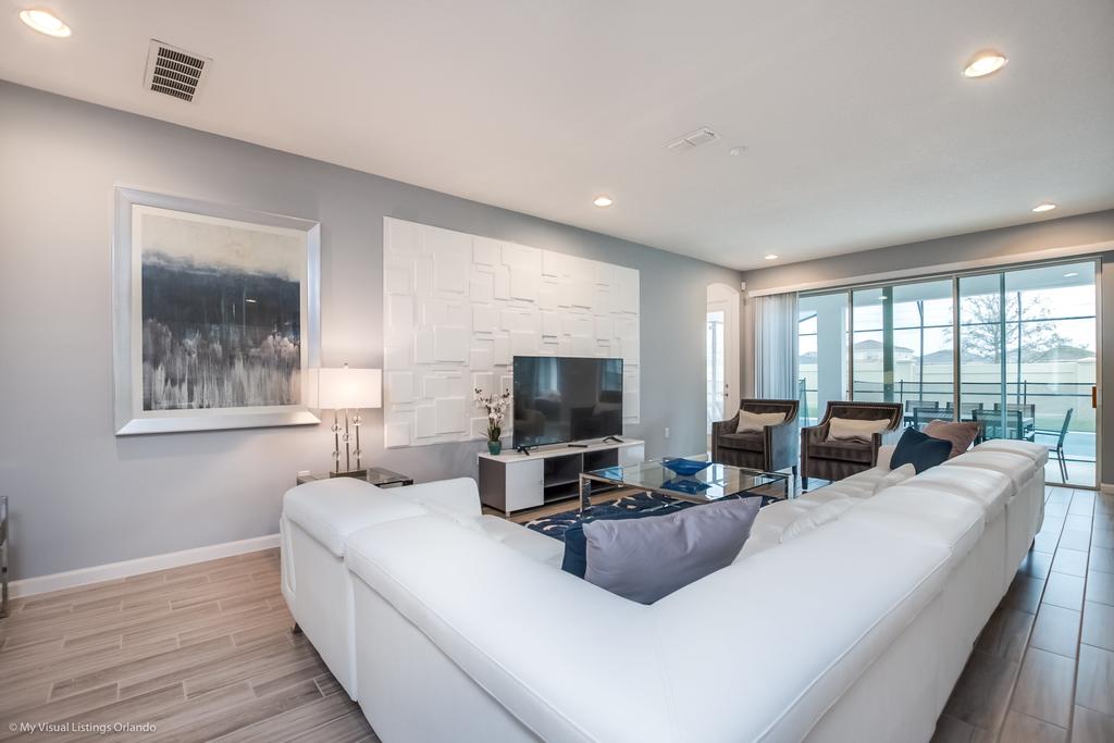 10 Bedroom 8 Bathroom Sonoma Resort Villa - thumb 3