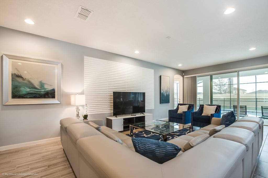 10 Bedroom 8 Bathroom Sonoma Resort Villa - thumb 3