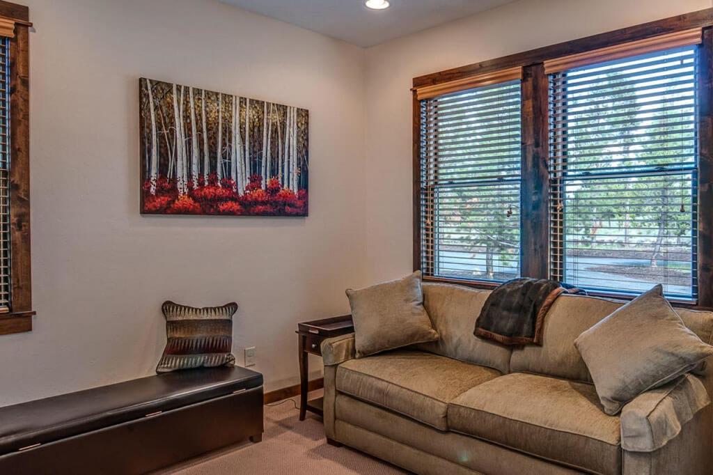 10 Caldera Cabin - thumb 3