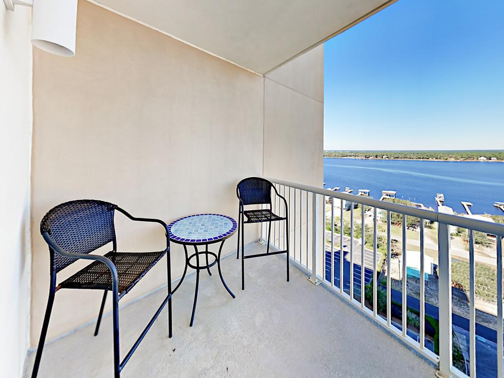 1010W Beach Condo - thumb 2