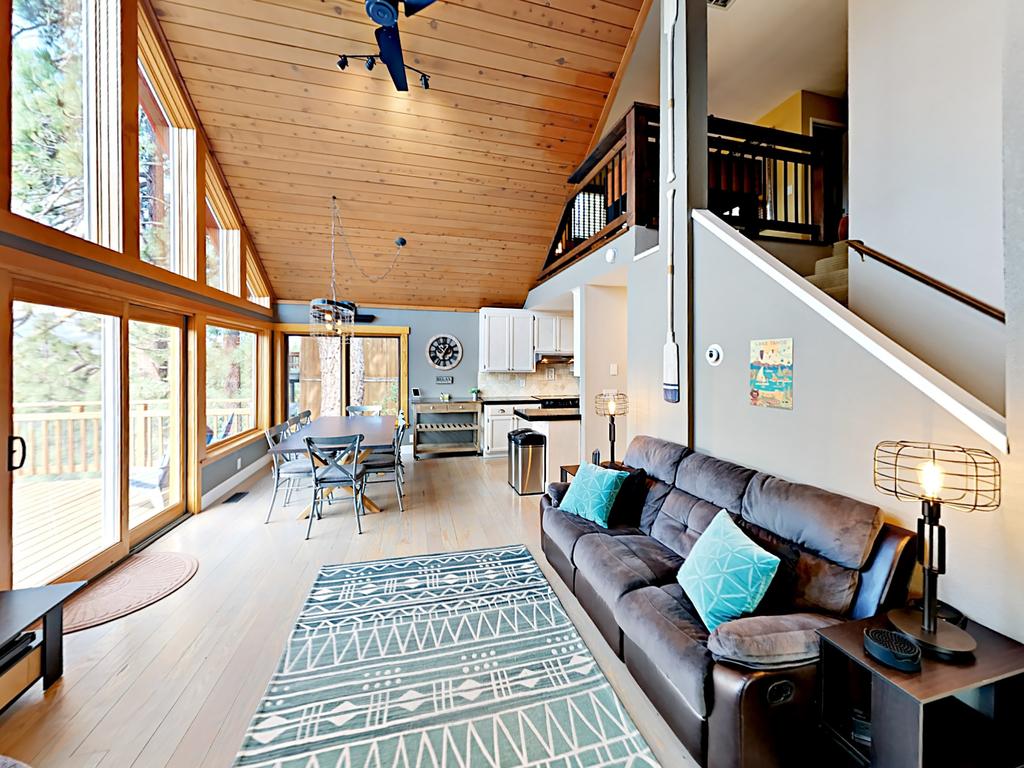 10172 Thomas Drive Home - thumb 3