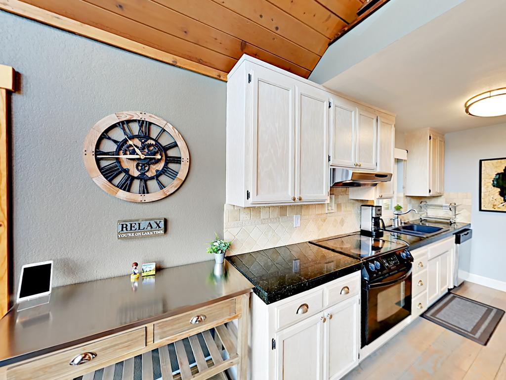 10172 Thomas Drive Home - thumb 2