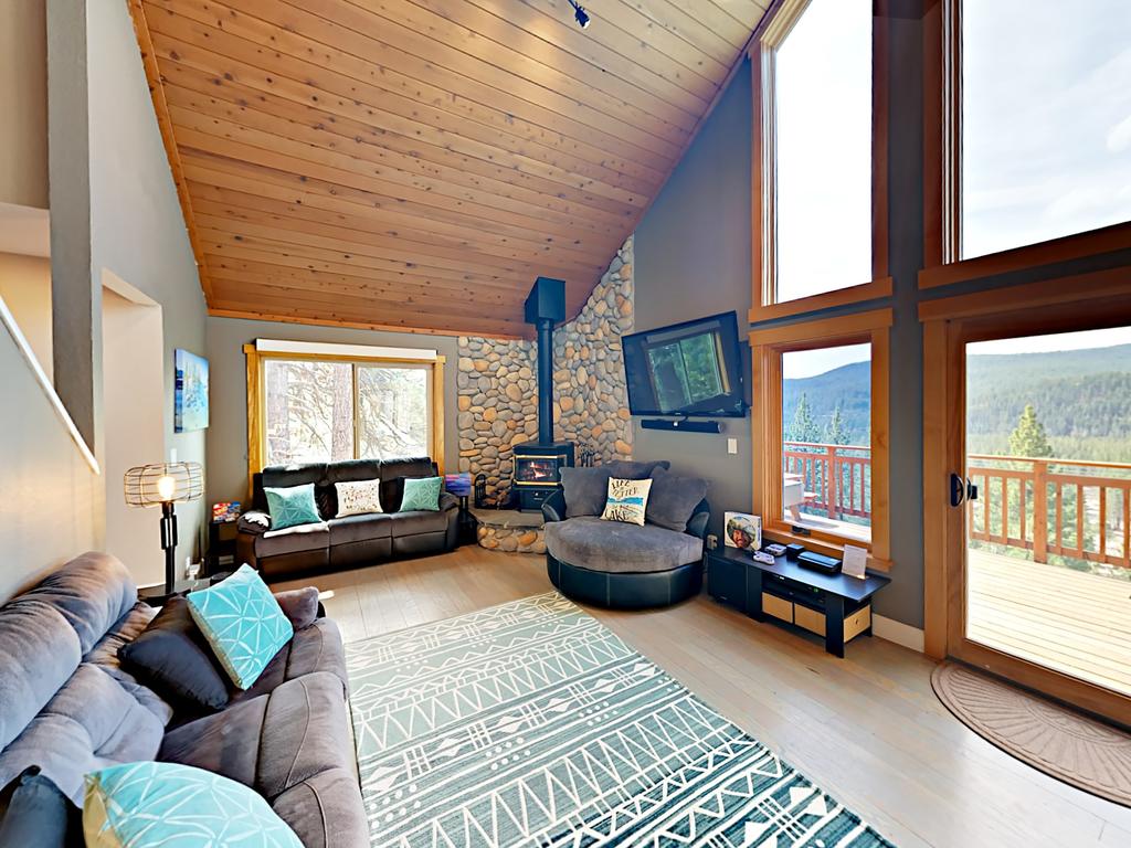 10172 Thomas Drive Home - thumb 1