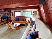 1027 Pine Mountain Drive Home USA Accommodation